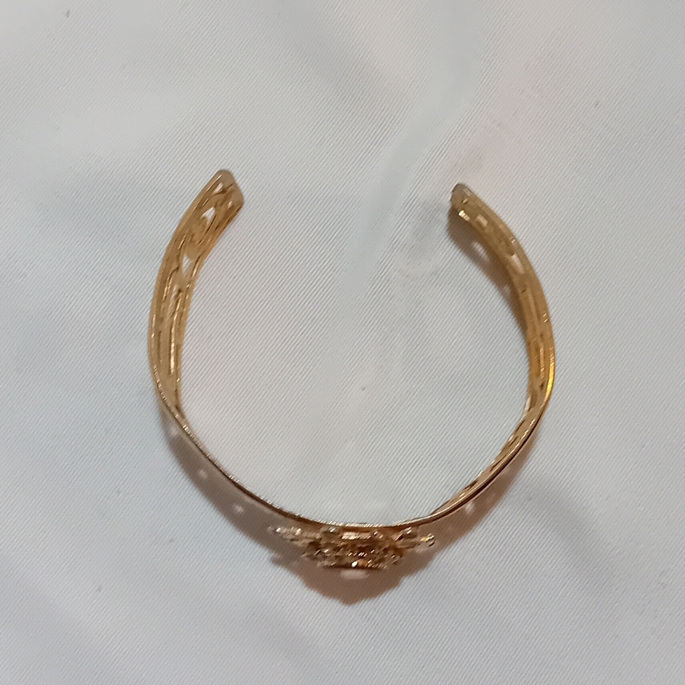 Vintage Coro Gold Cameo Bracelet - Picture 10 of 13